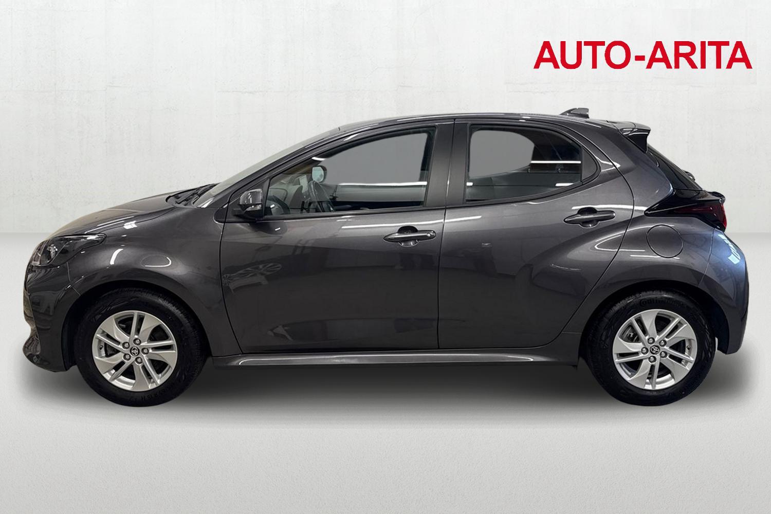 TOYOTA YARIS 2024