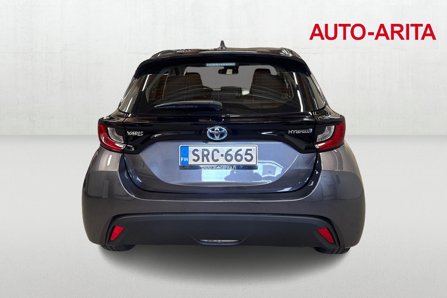 TOYOTA YARIS 2024