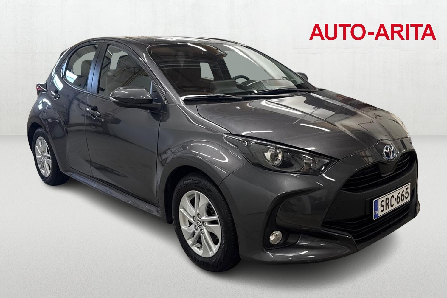 TOYOTA YARIS 2024