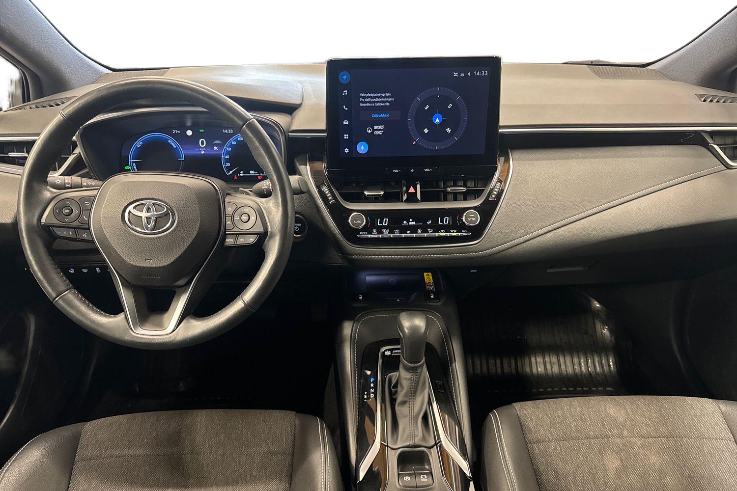 TOYOTA COROLLA 2024