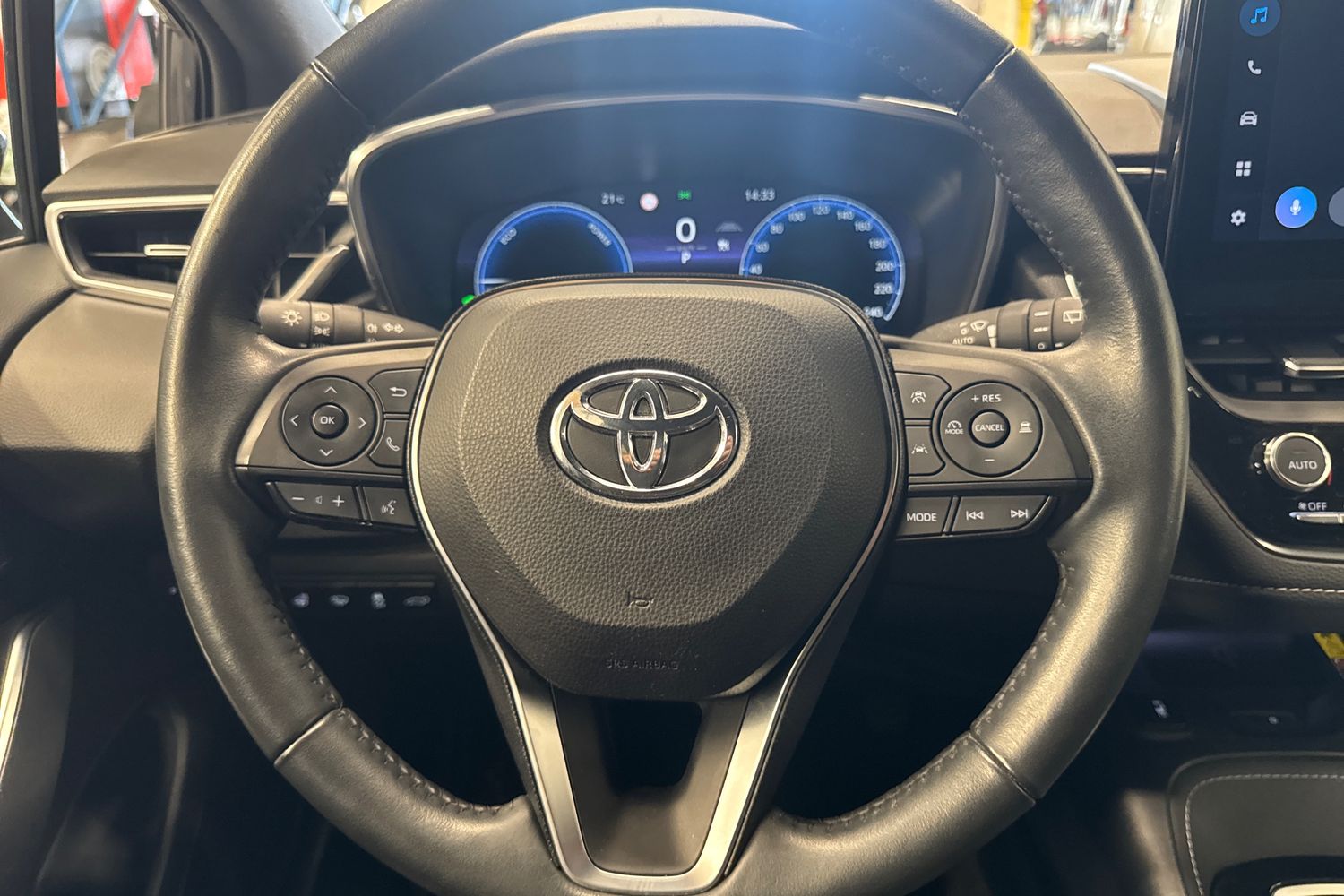 TOYOTA COROLLA 2024