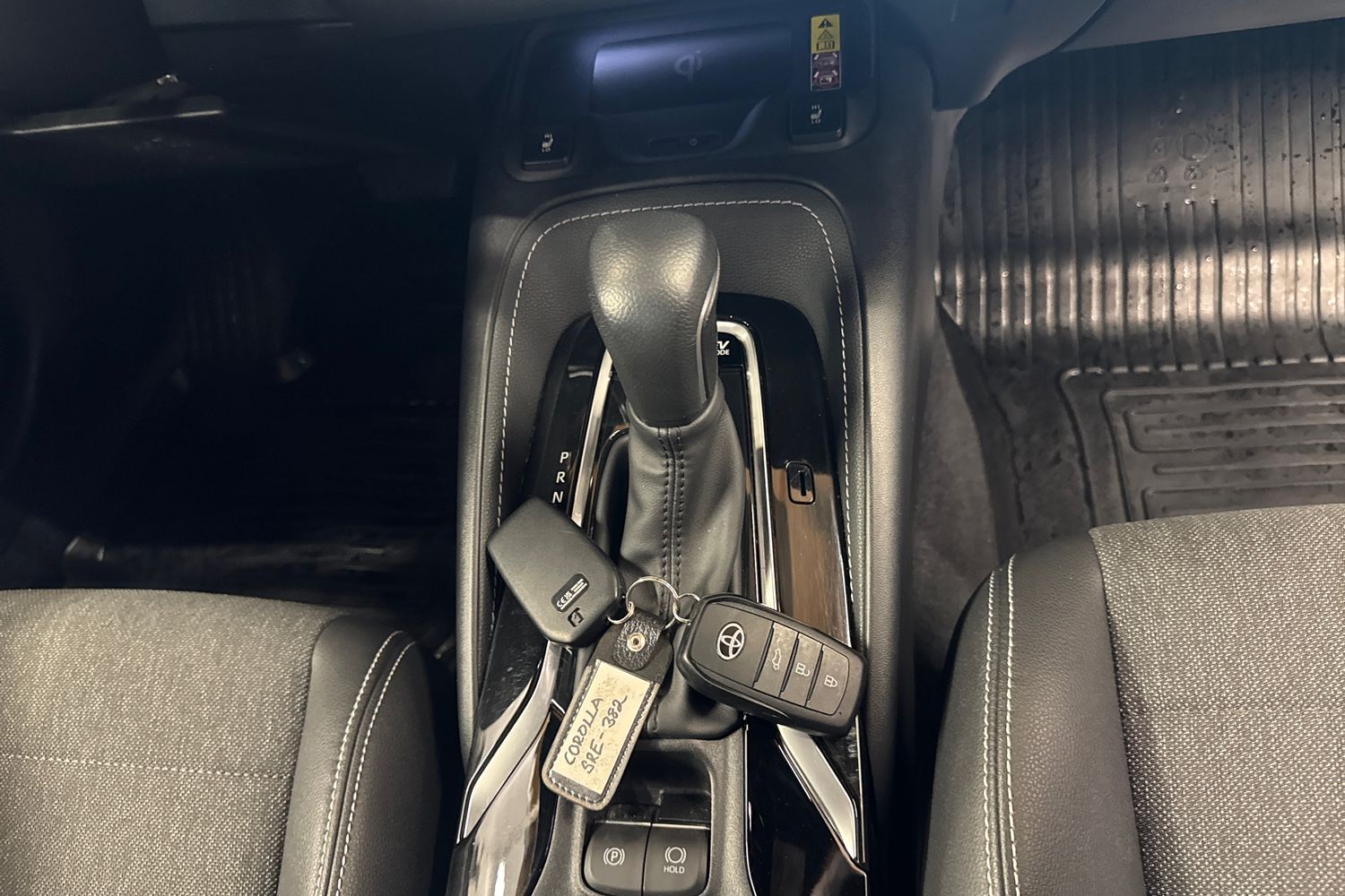 TOYOTA COROLLA 2024