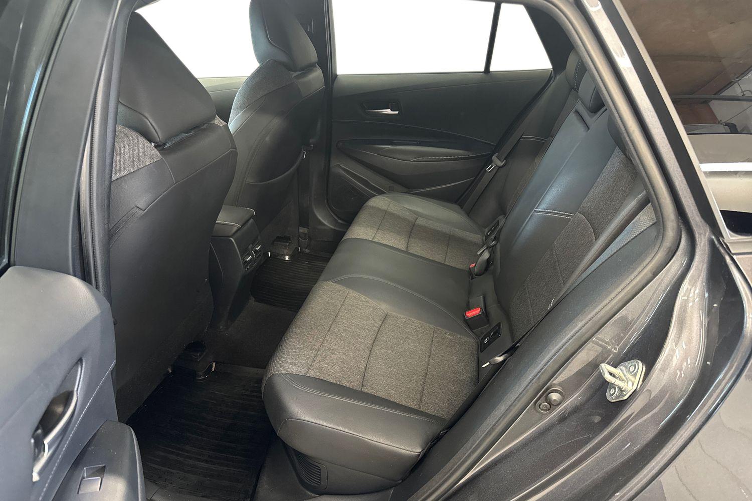 TOYOTA COROLLA 2024