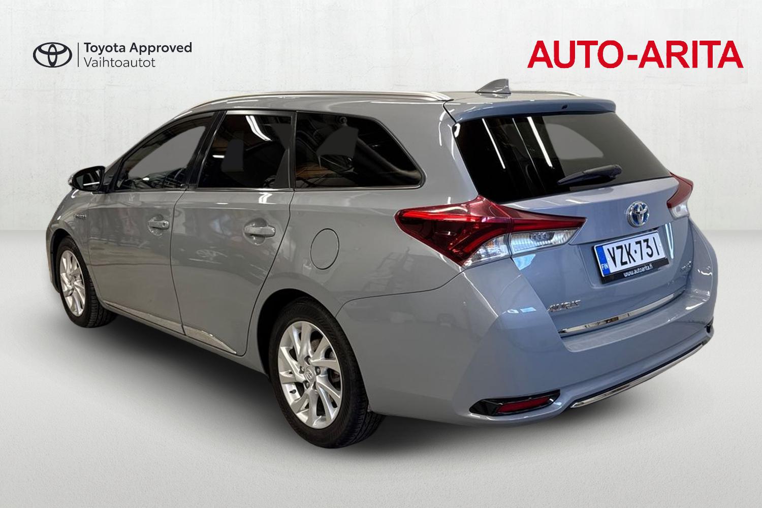 TOYOTA AURIS 2018