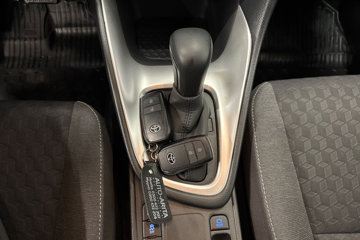 TOYOTA YARIS 2023