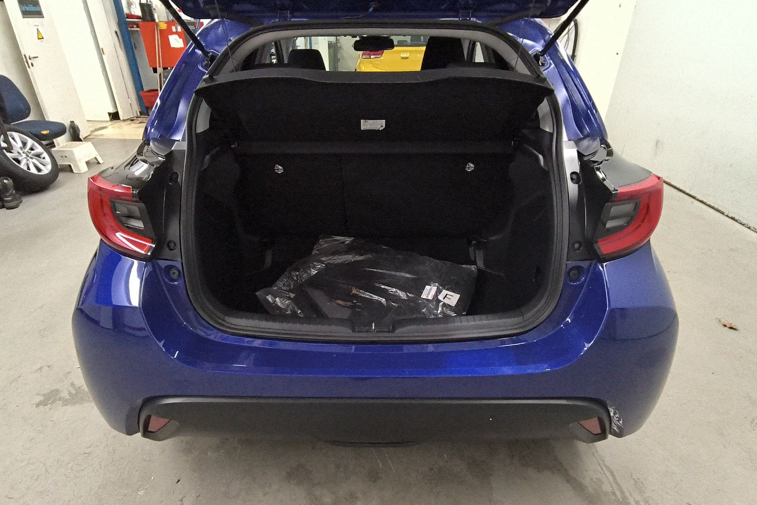 TOYOTA YARIS 2024