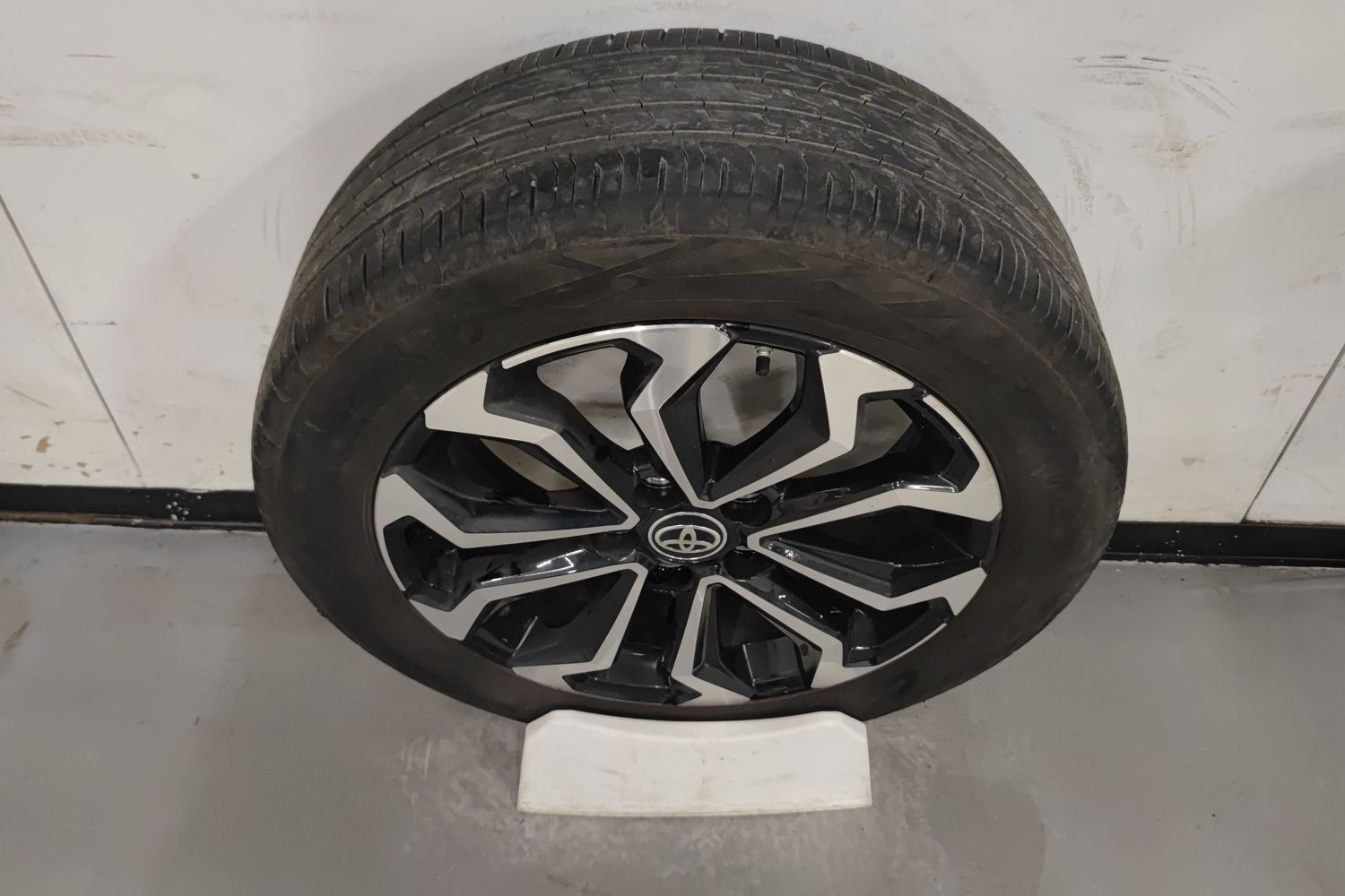 TOYOTA Yaris Cross 2024