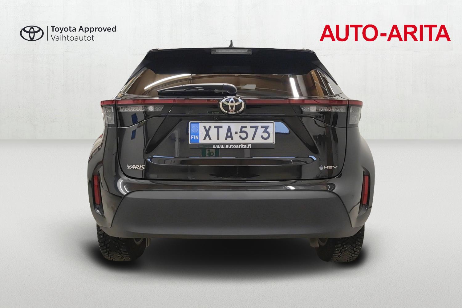 TOYOTA Yaris Cross 2024