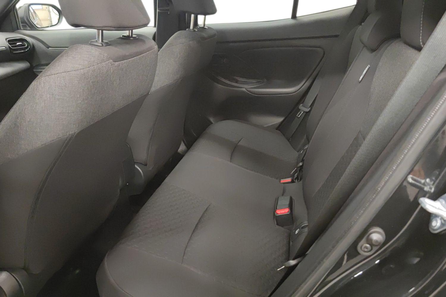 TOYOTA Yaris Cross 2024