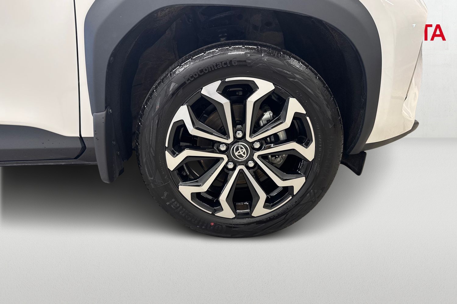 TOYOTA Yaris Cross 2026