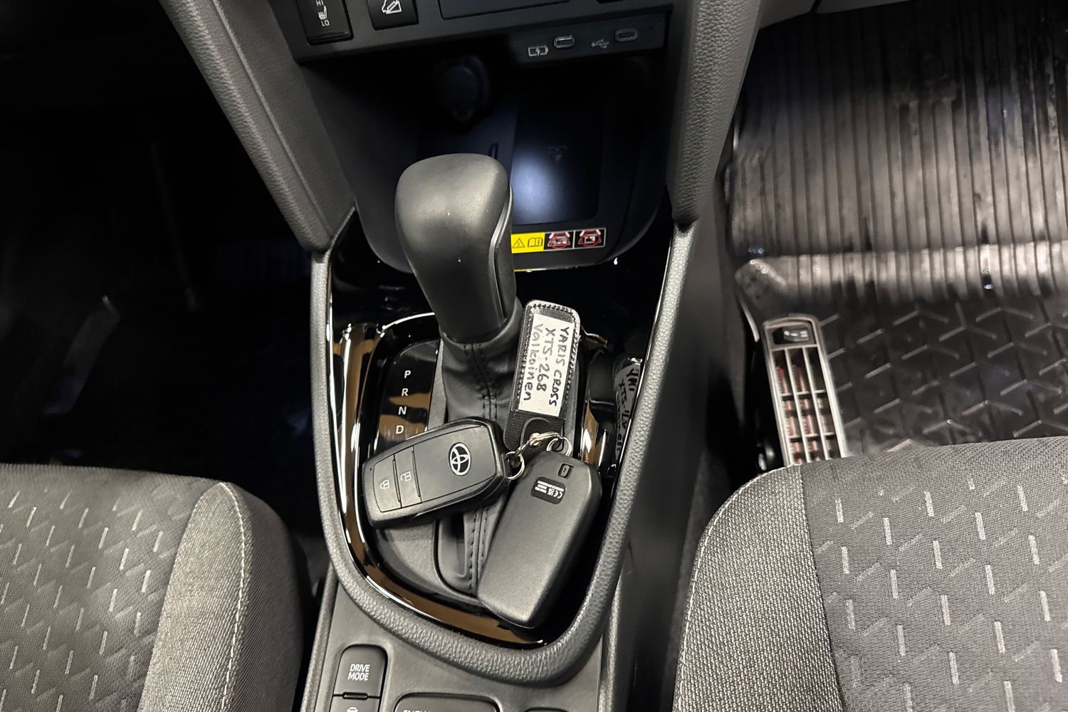 TOYOTA Yaris Cross 2026