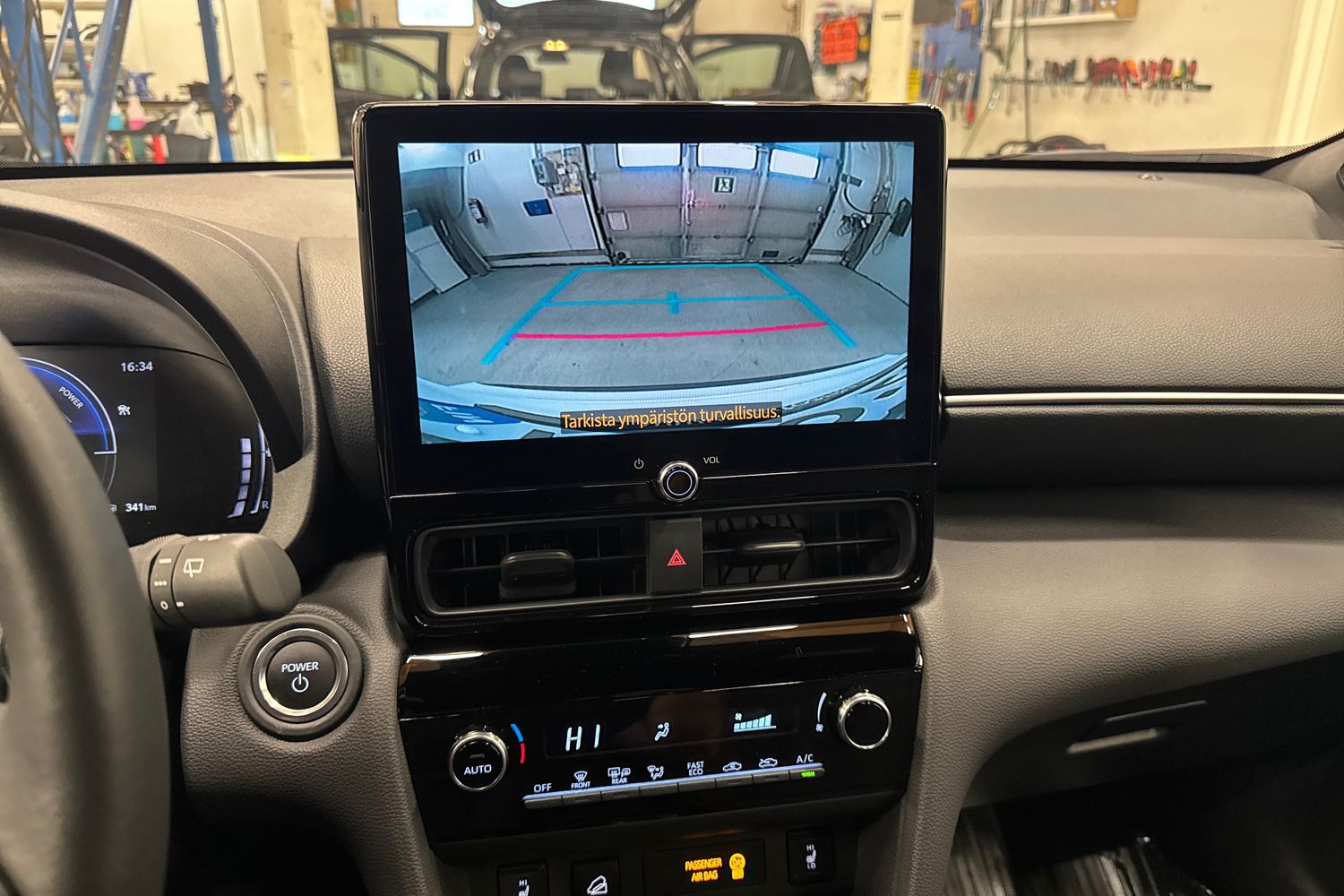 TOYOTA Yaris Cross 2026