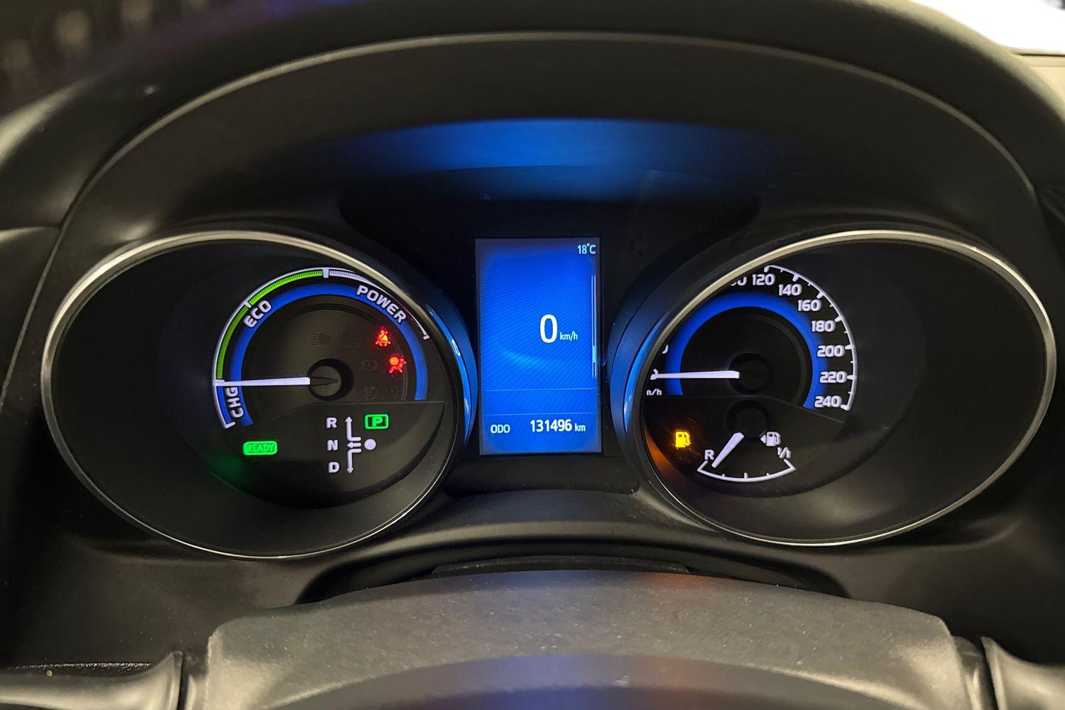 TOYOTA AURIS 2015