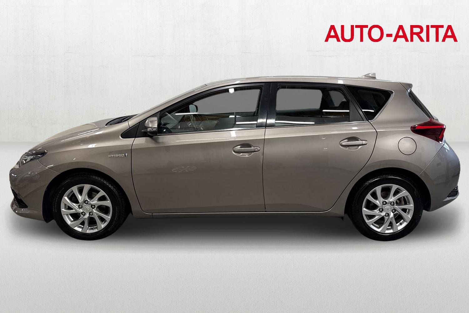 TOYOTA AURIS 2015