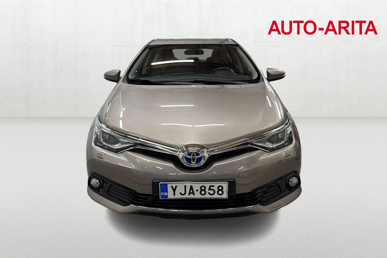 TOYOTA AURIS 2015
