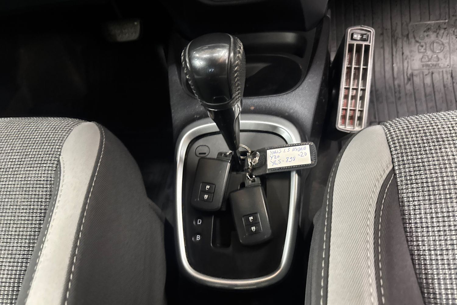 TOYOTA YARIS 2020