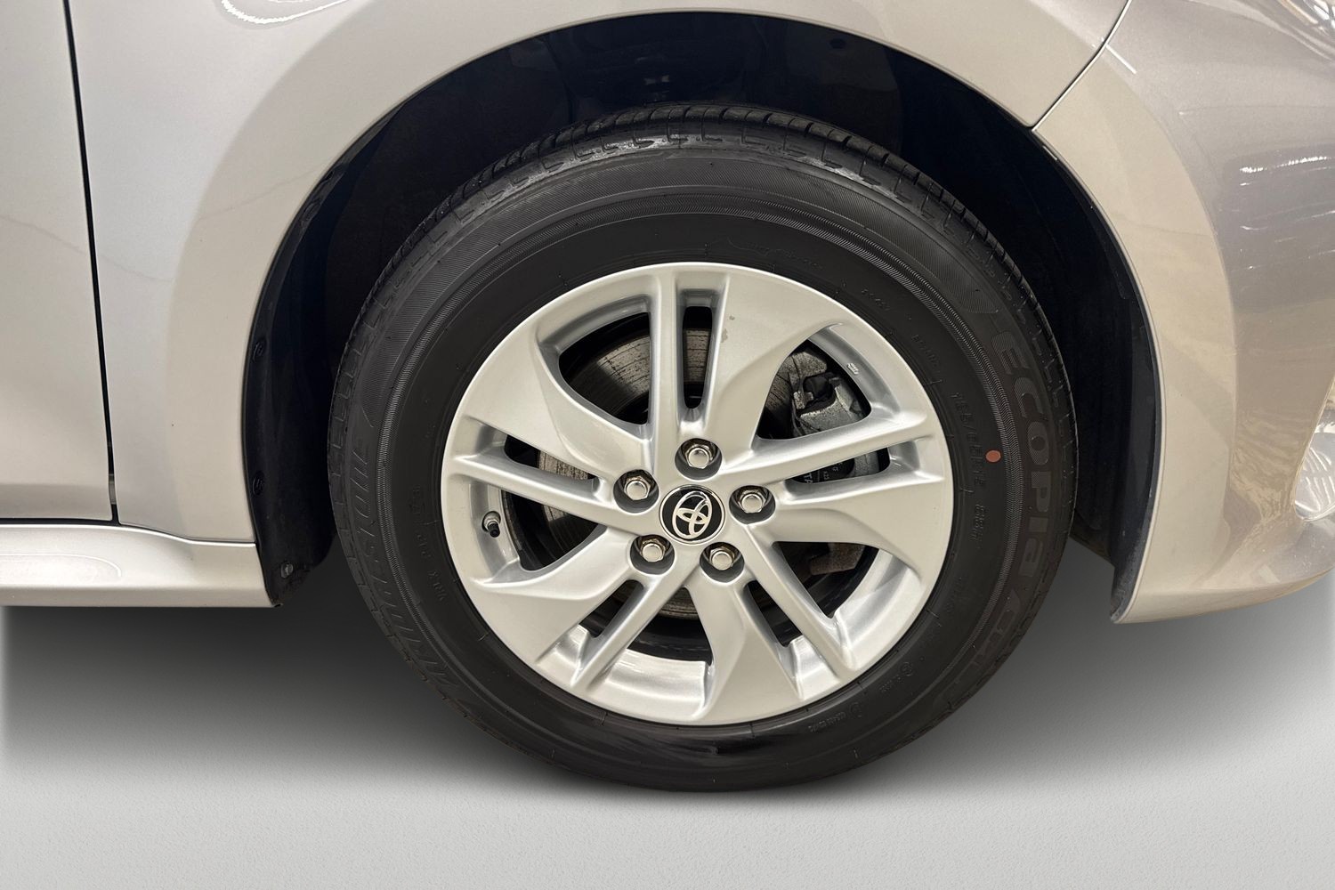 TOYOTA YARIS 2024