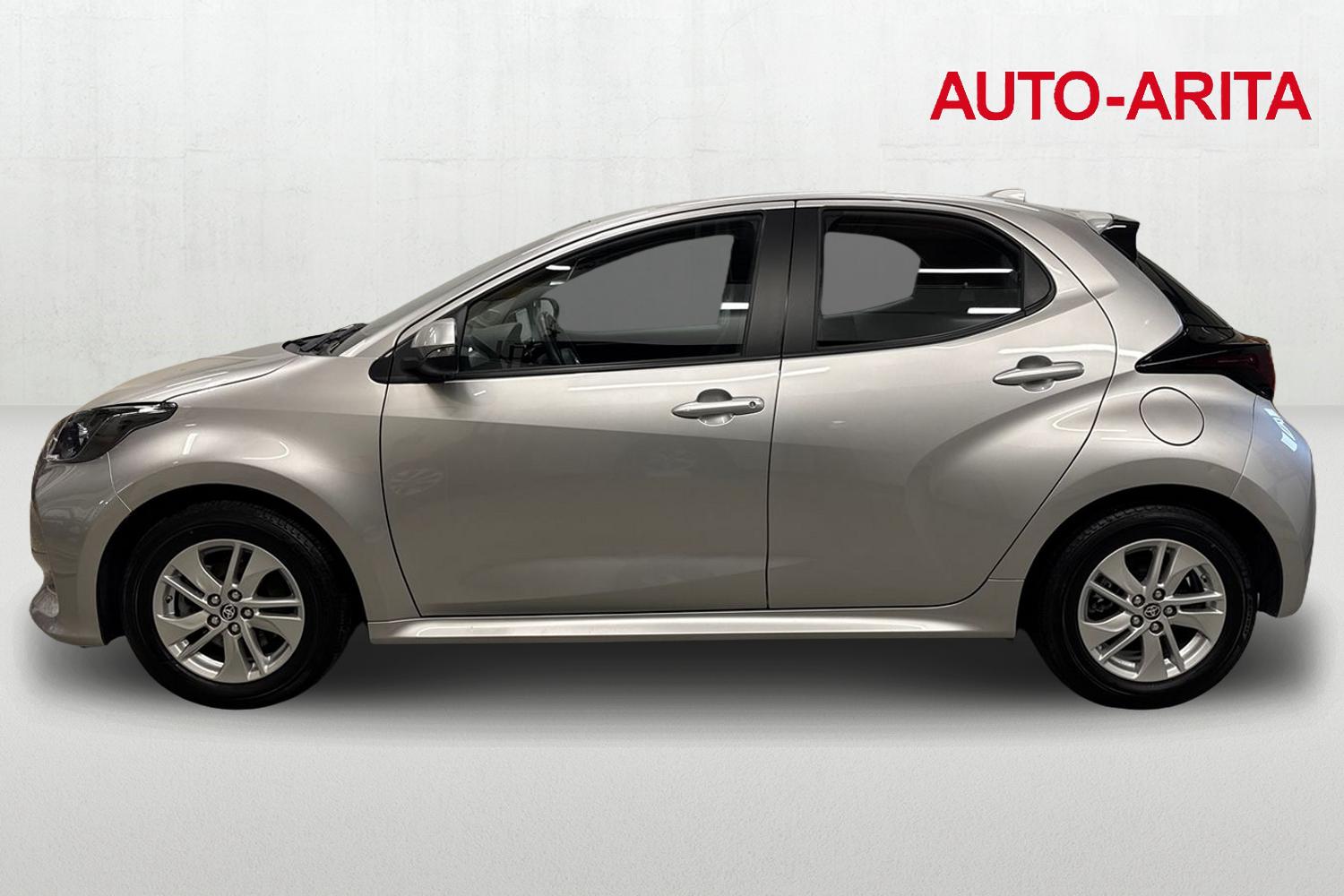 TOYOTA YARIS 2024