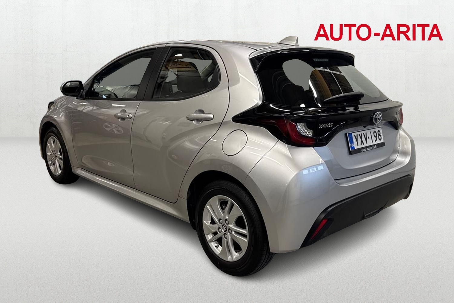 TOYOTA YARIS 2024