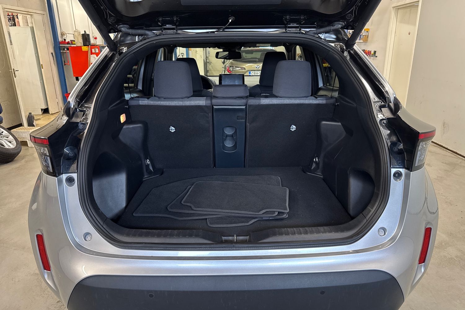 TOYOTA Yaris Cross 2024