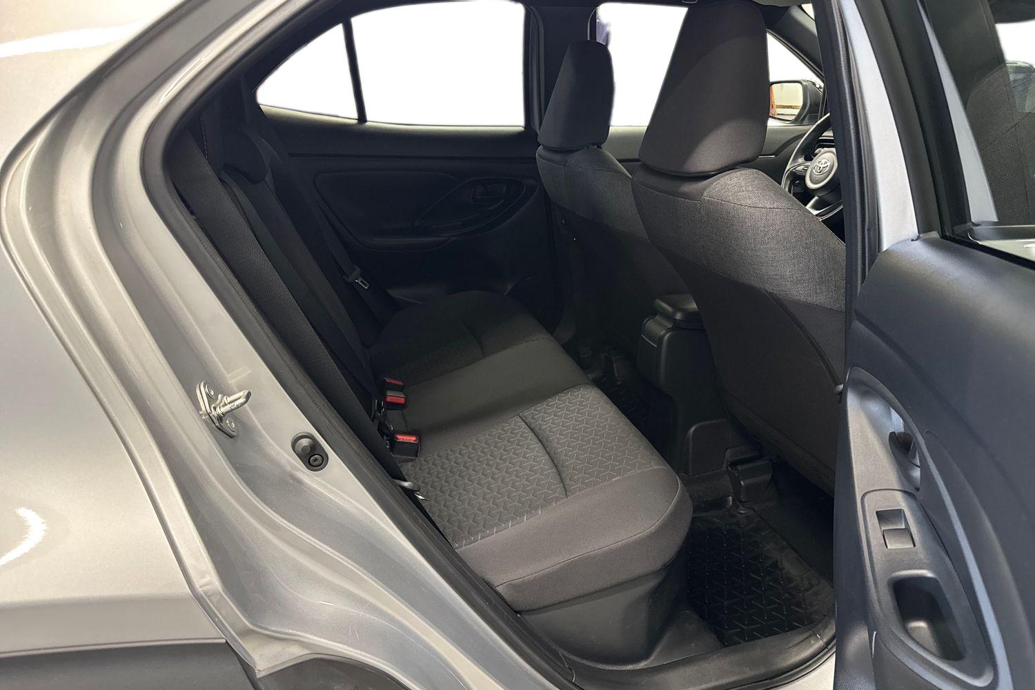 TOYOTA Yaris Cross 2024