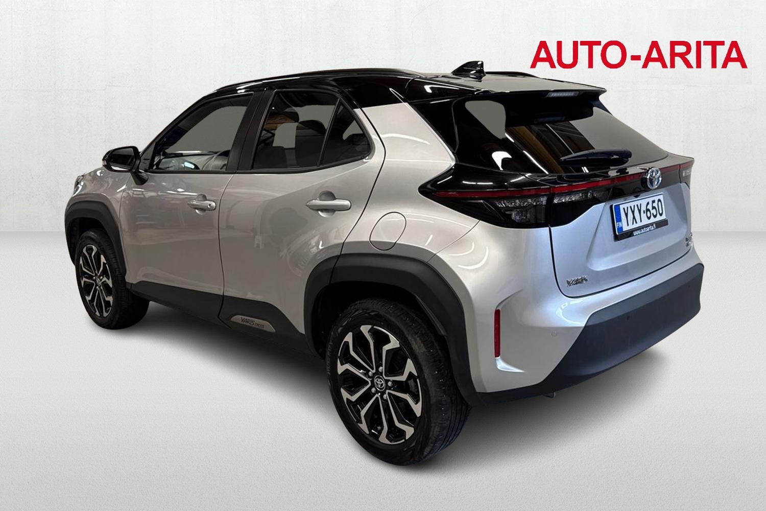 TOYOTA Yaris Cross 2024