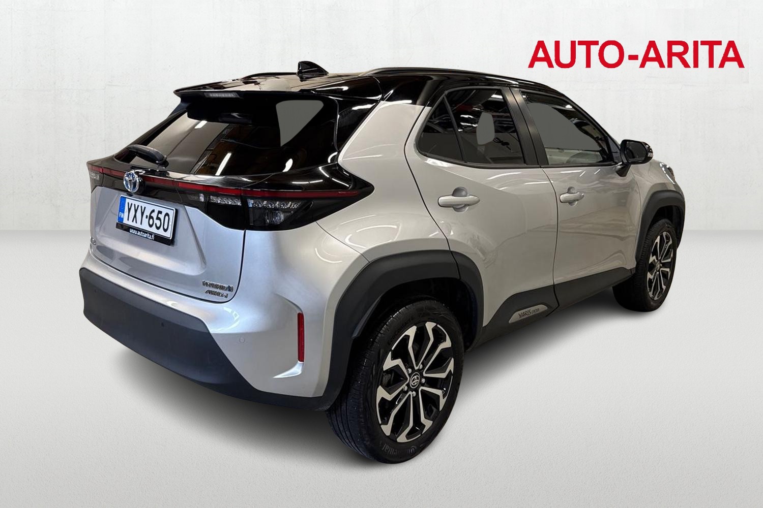 TOYOTA Yaris Cross 2024