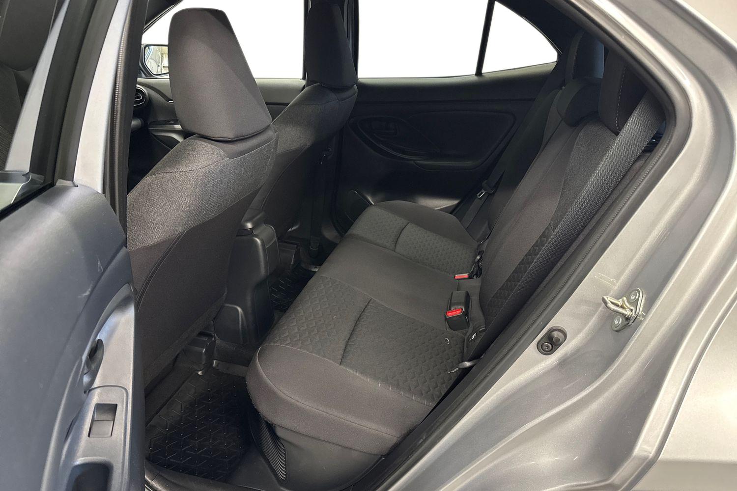 TOYOTA Yaris Cross 2024