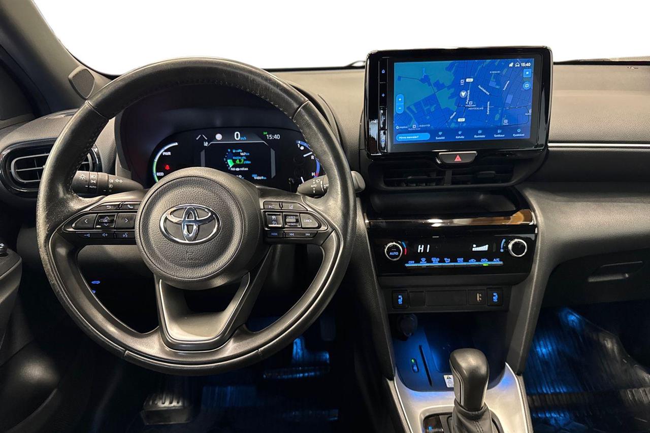 TOYOTA Yaris Cross 2023