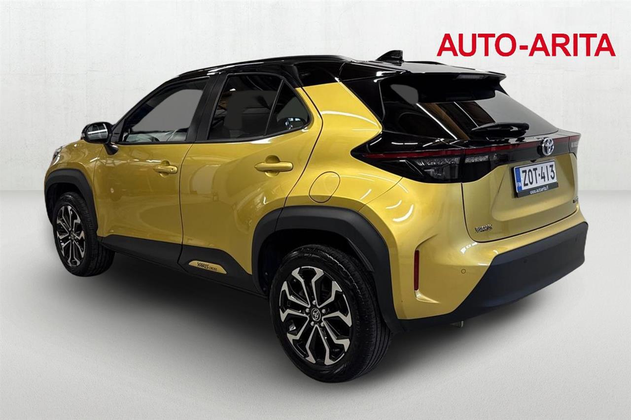 TOYOTA Yaris Cross 2023