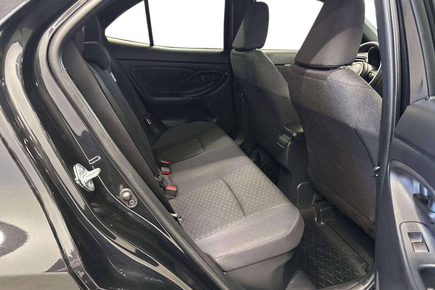 TOYOTA Yaris Cross 2024