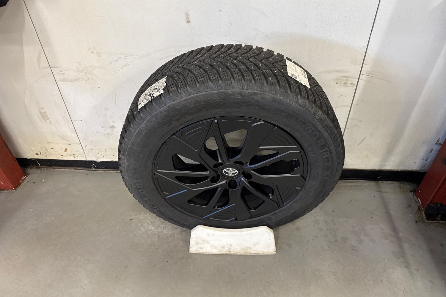 TOYOTA bZ4X 2025