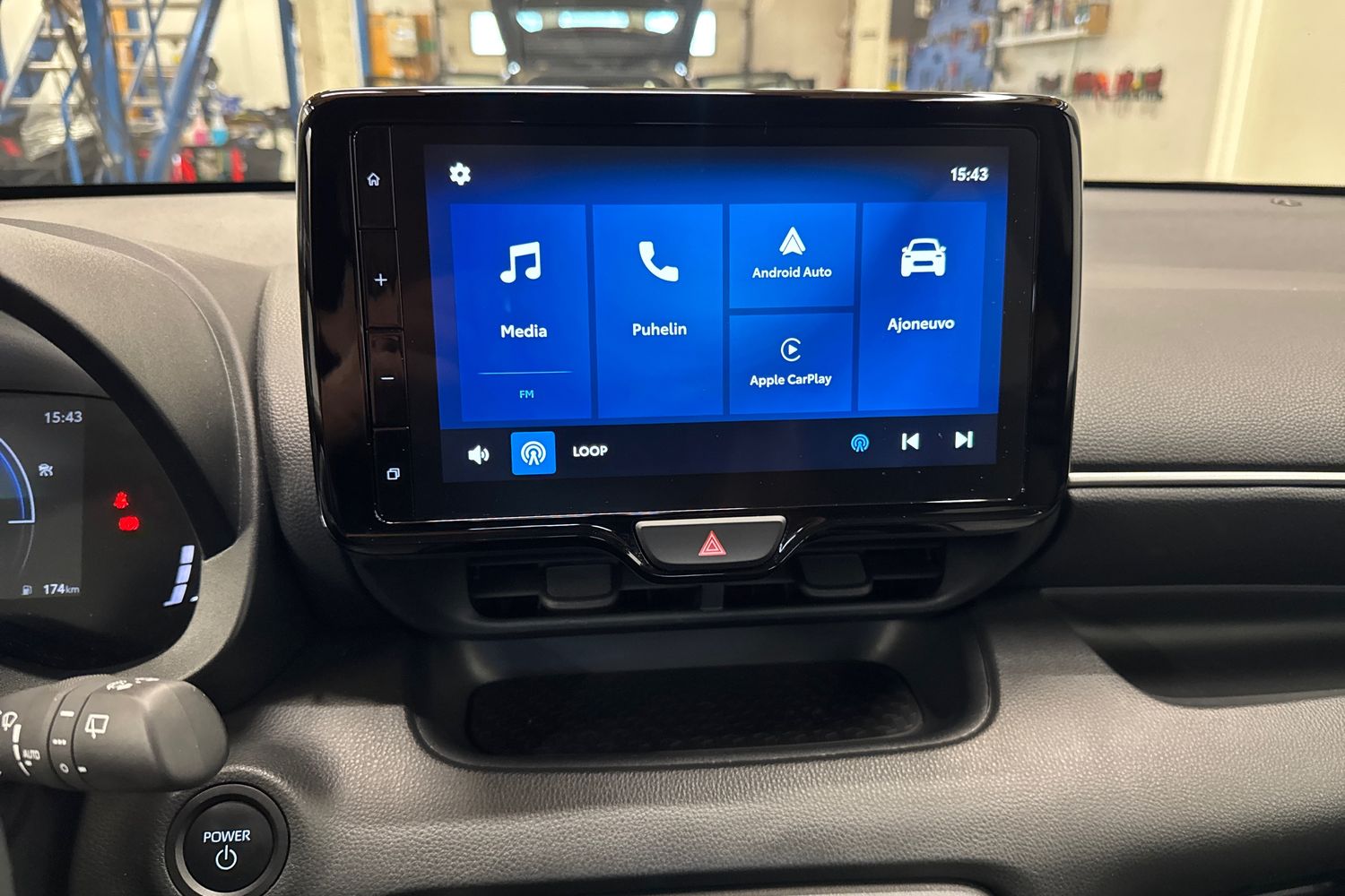 TOYOTA YARIS 2025
