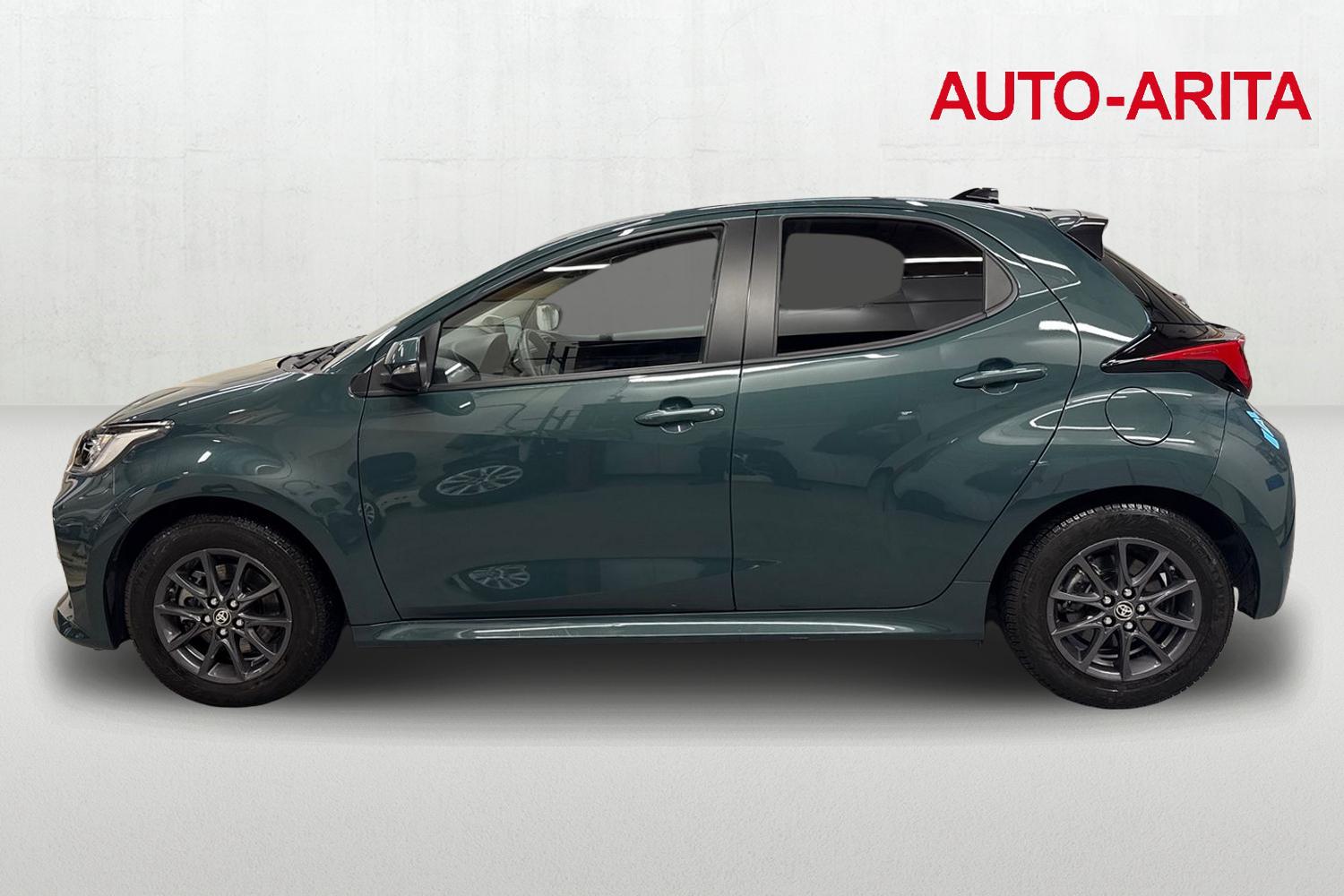 TOYOTA YARIS 2025