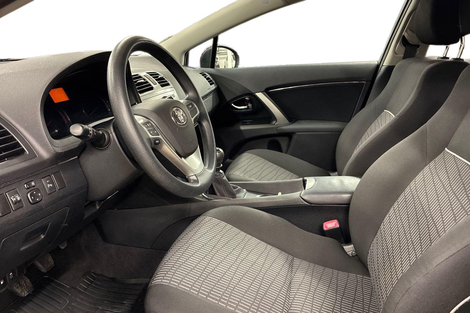 Toyota Avensis 2014