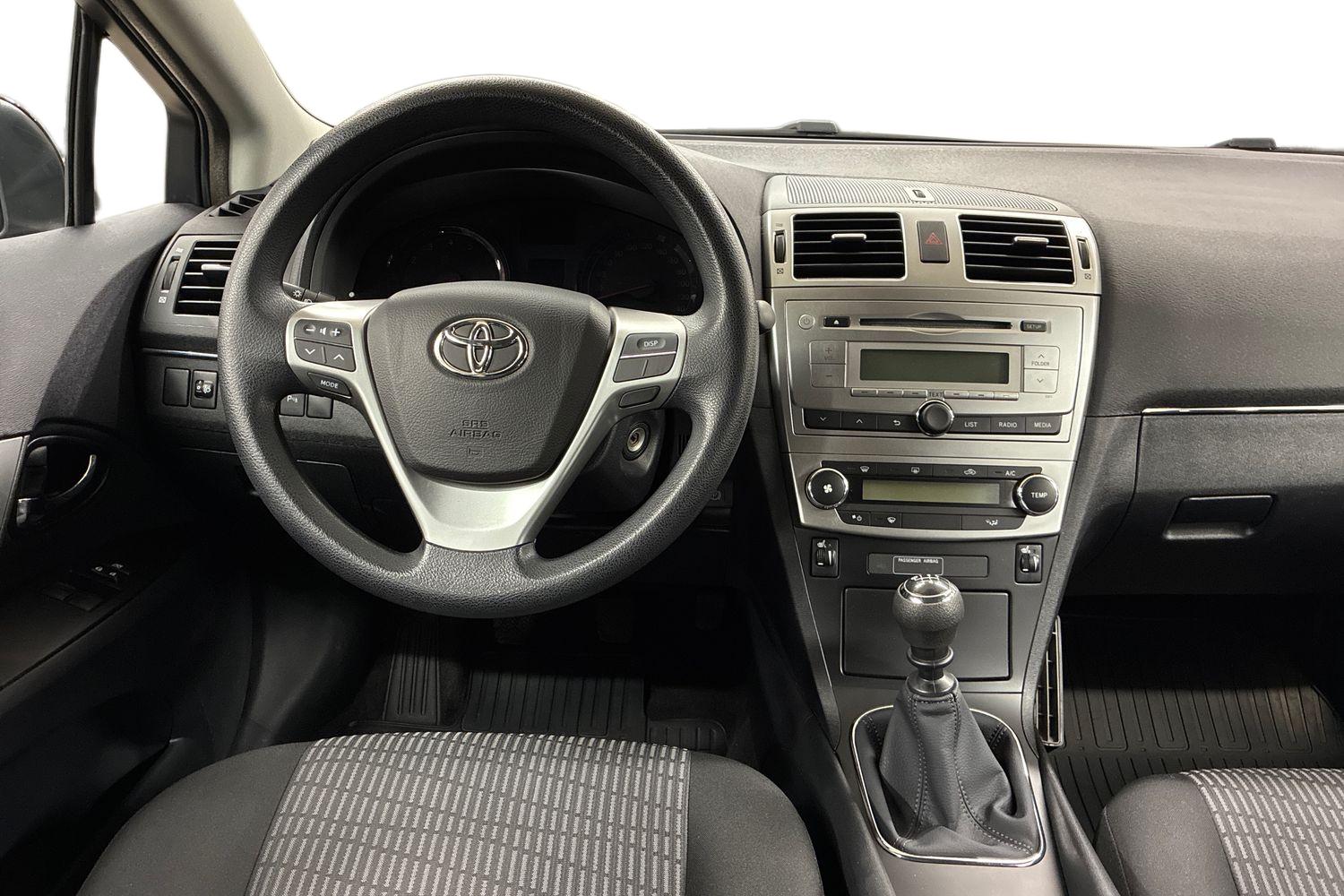 Toyota Avensis 2014