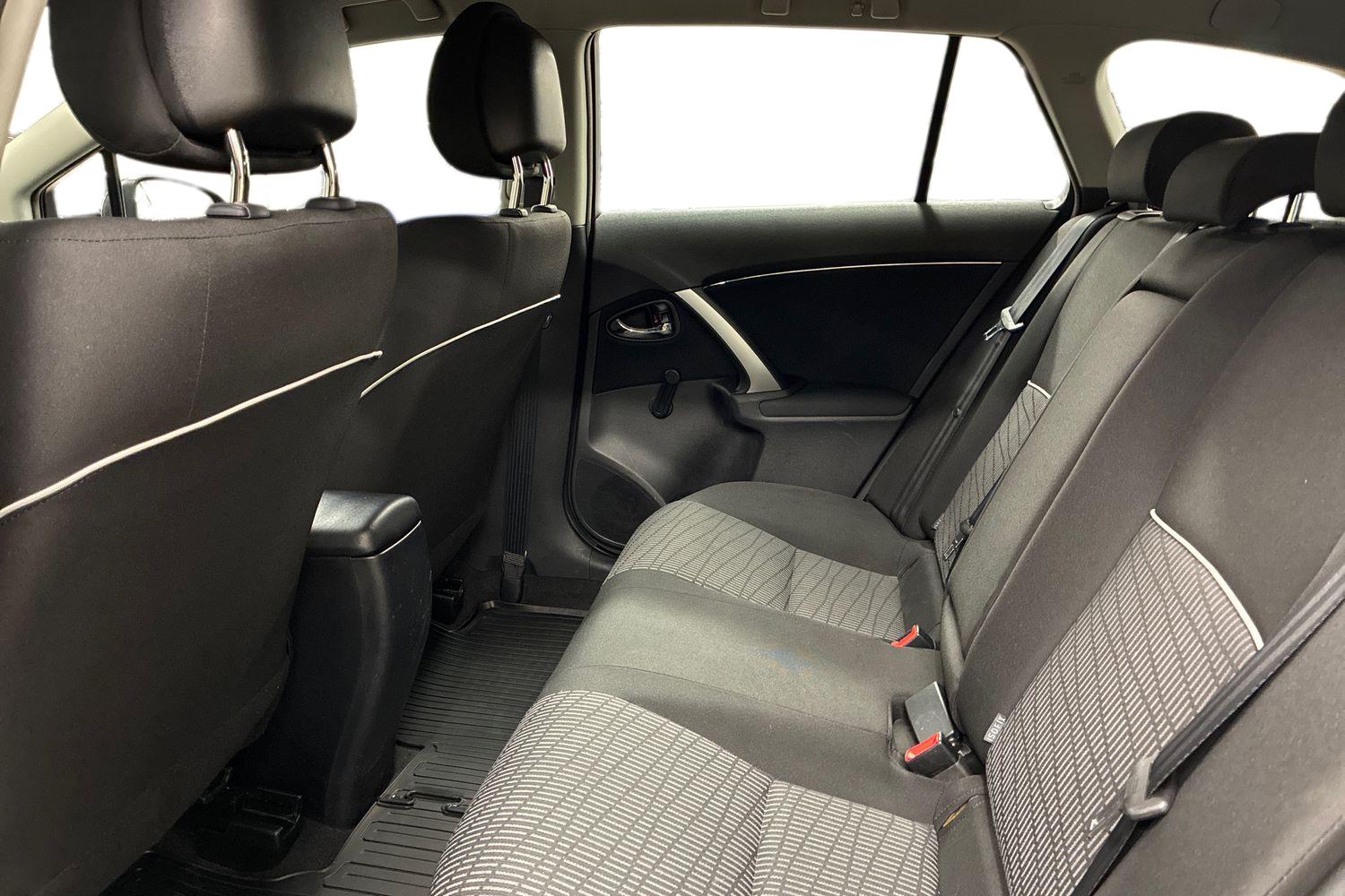 Toyota Avensis 2014