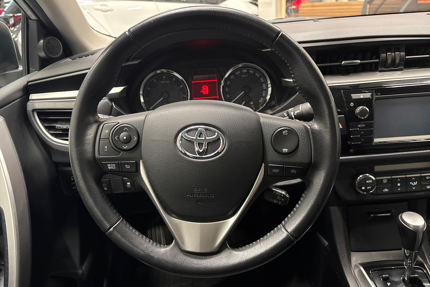 TOYOTA COROLLA 2014