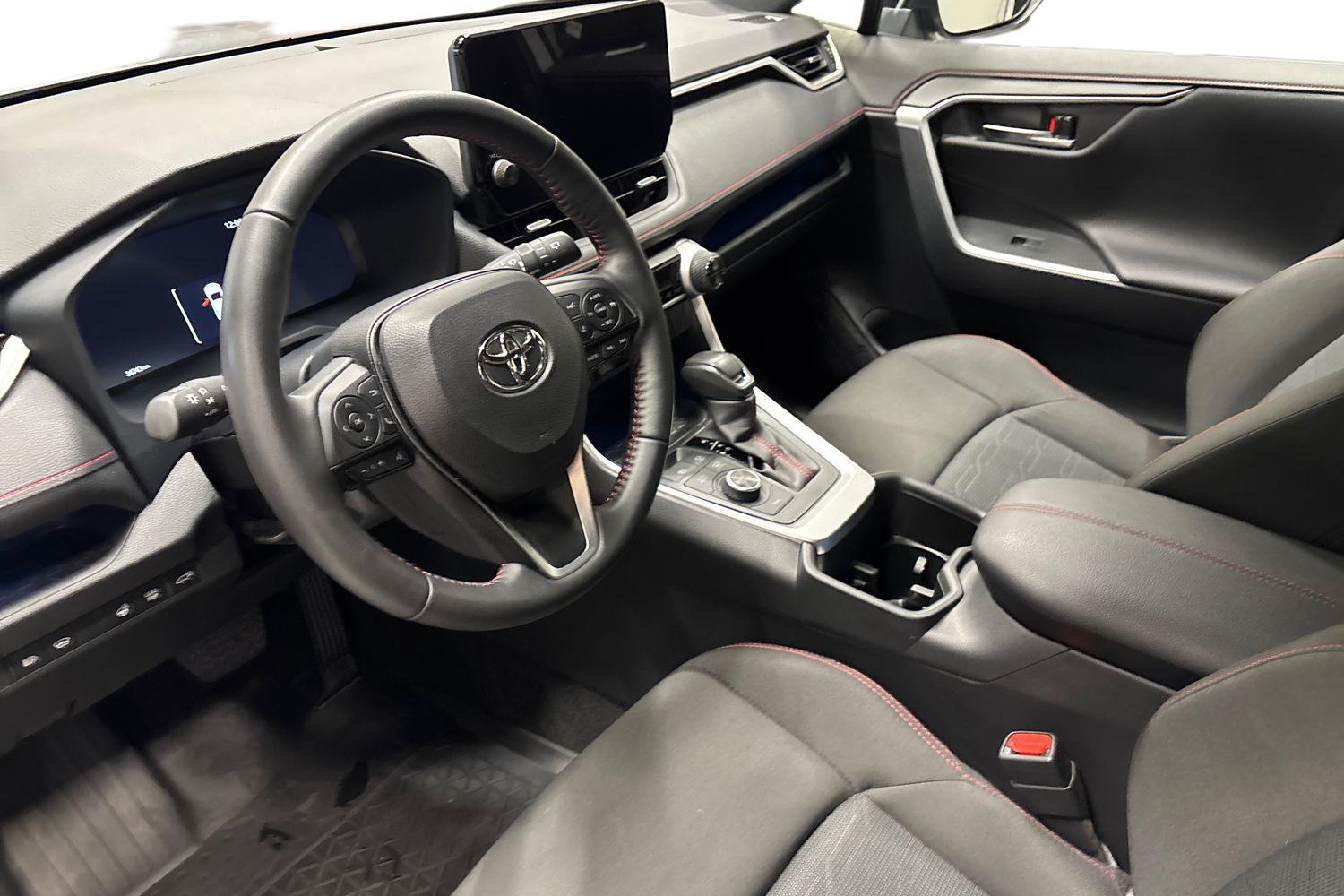 Toyota RAV4 Plug-in 2025