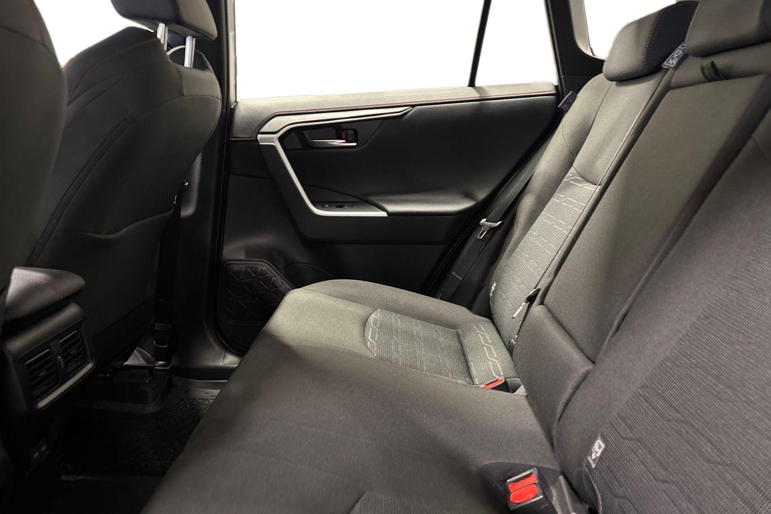Toyota RAV4 Plug-in 2025