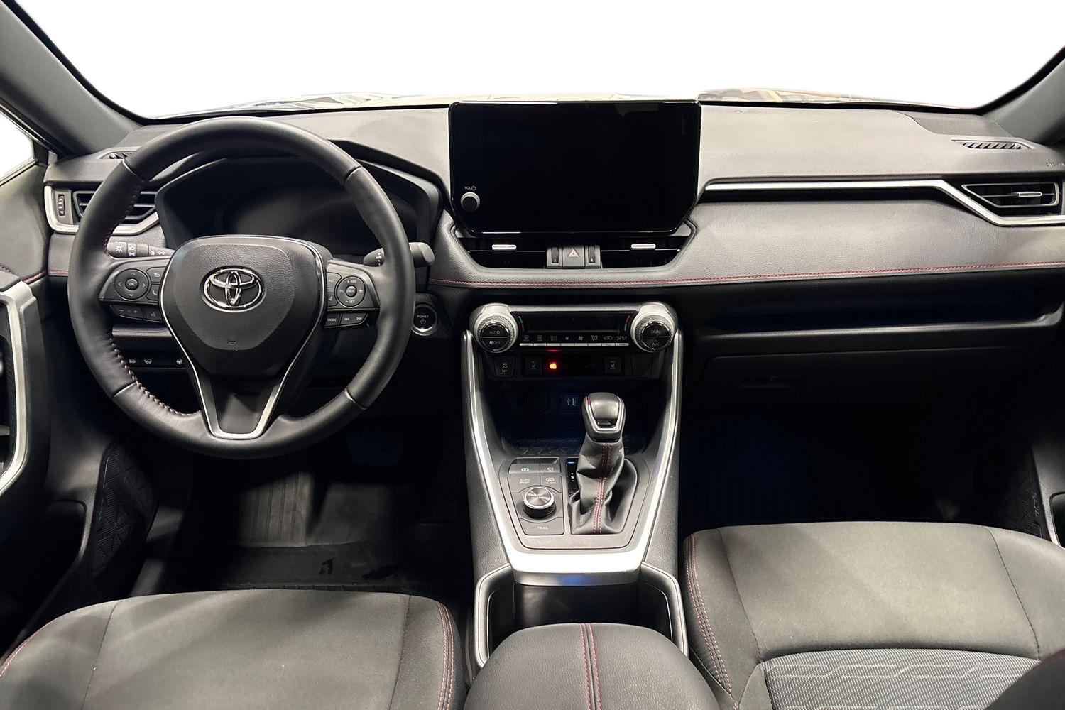 Toyota RAV4 Plug-in 2025