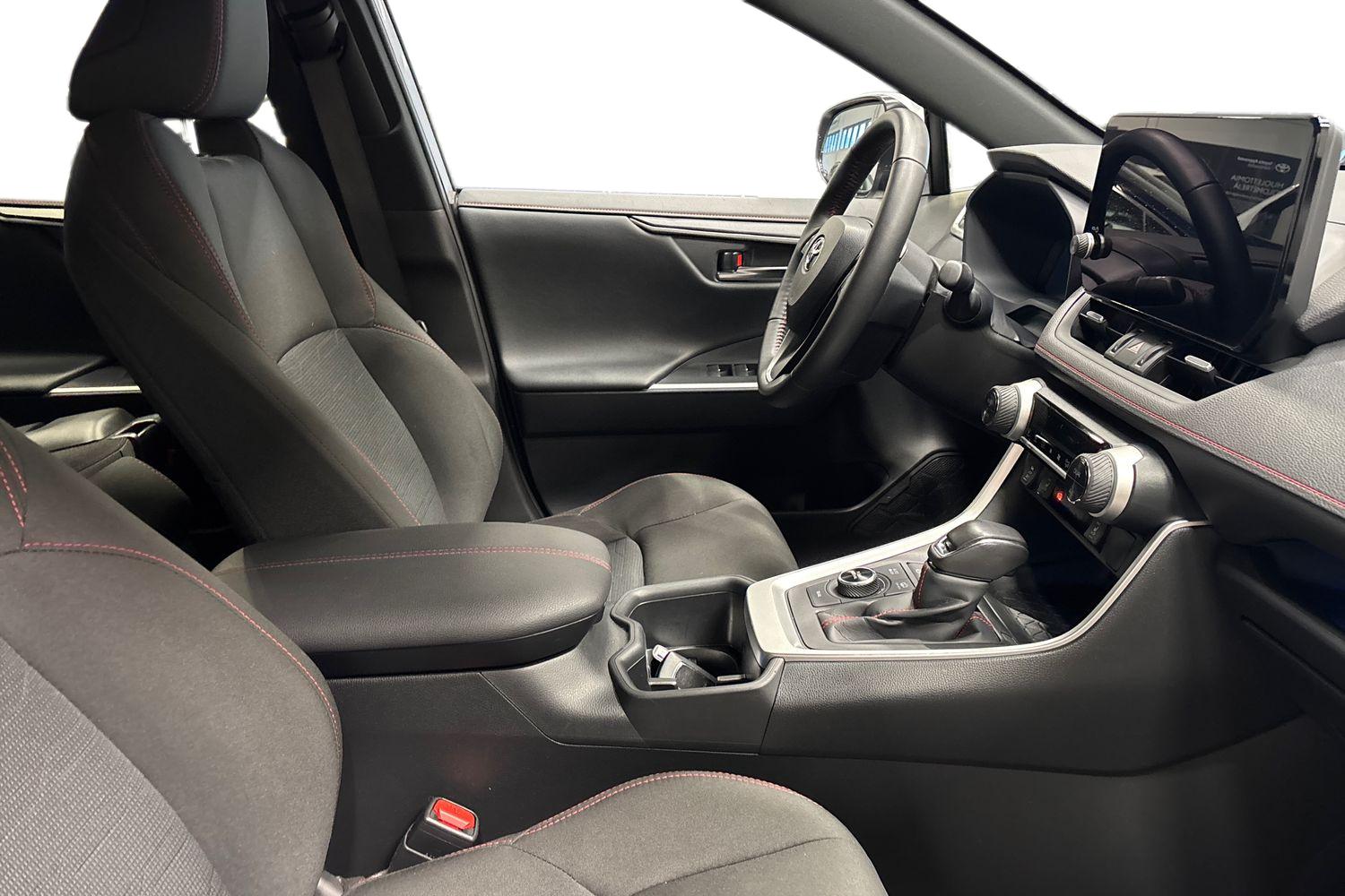 Toyota RAV4 Plug-in 2025