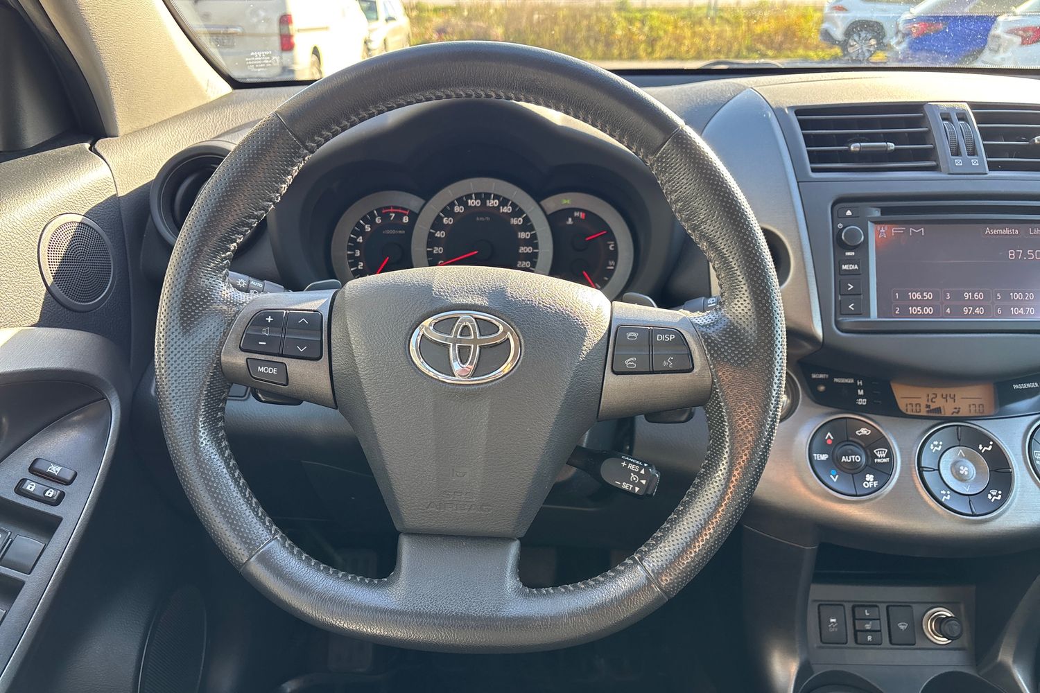 TOYOTA RAV4 2013
