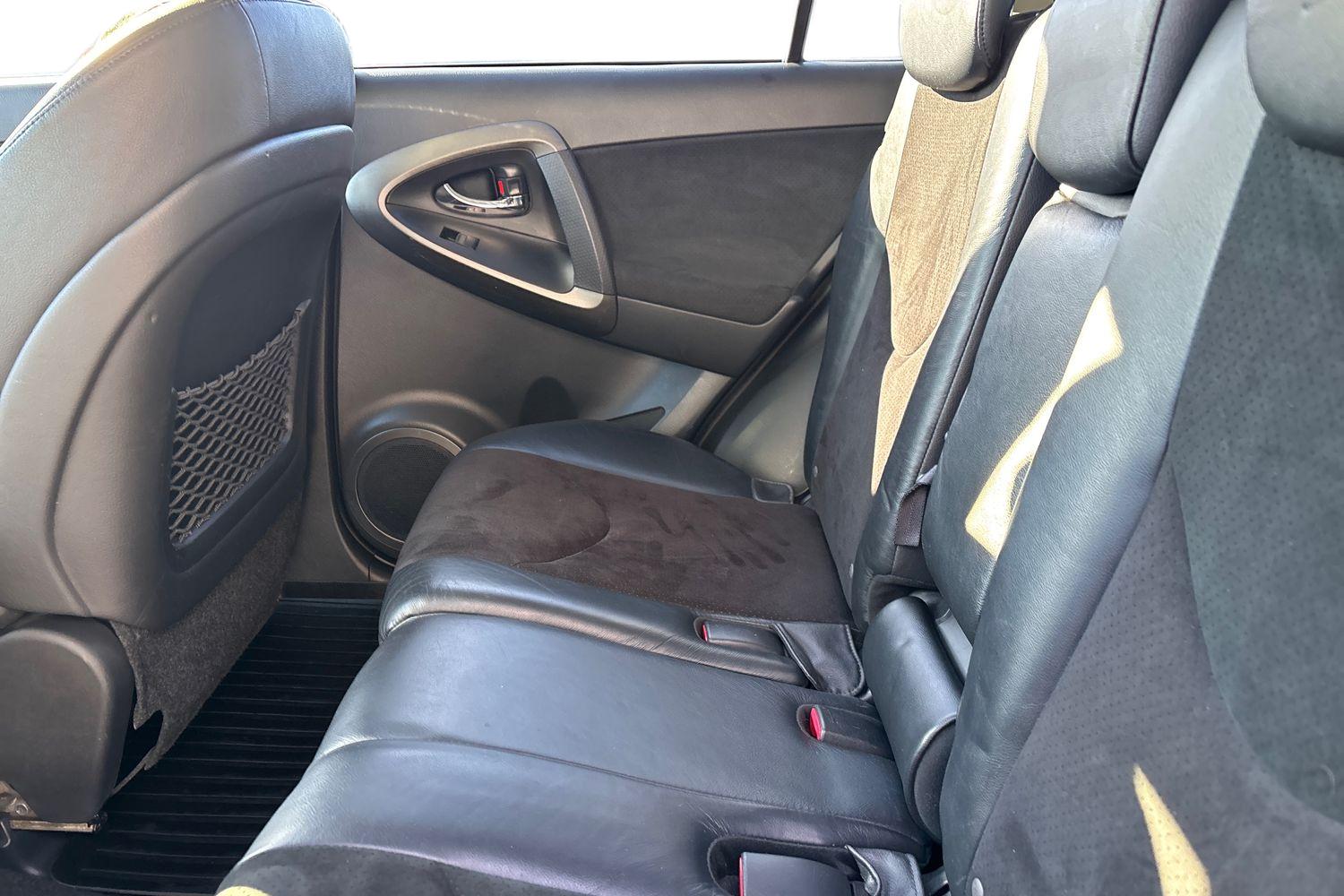TOYOTA RAV4 2013