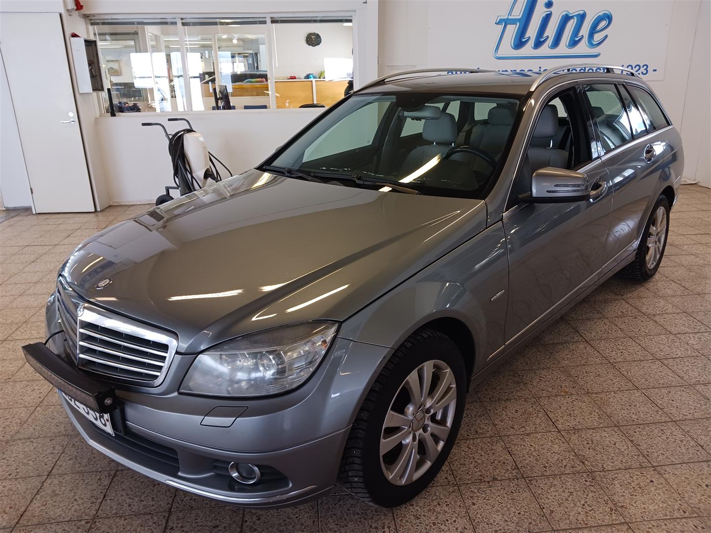 MERCEDES-BENZ C 2009