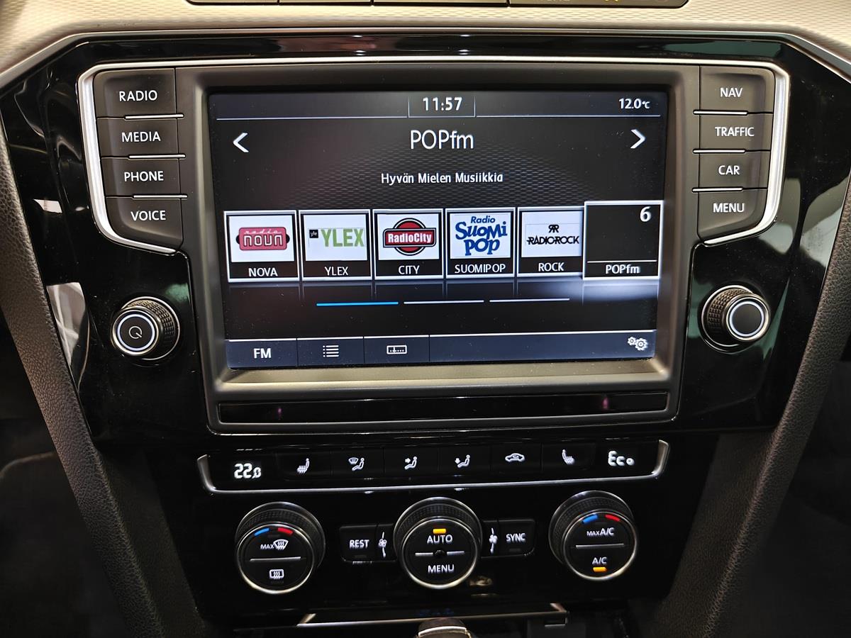 VOLKSWAGEN PASSAT 2016