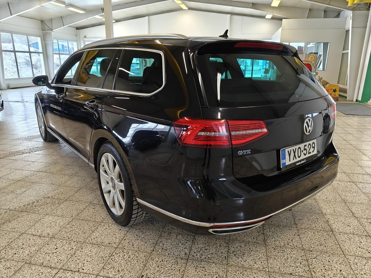 VOLKSWAGEN PASSAT 2016