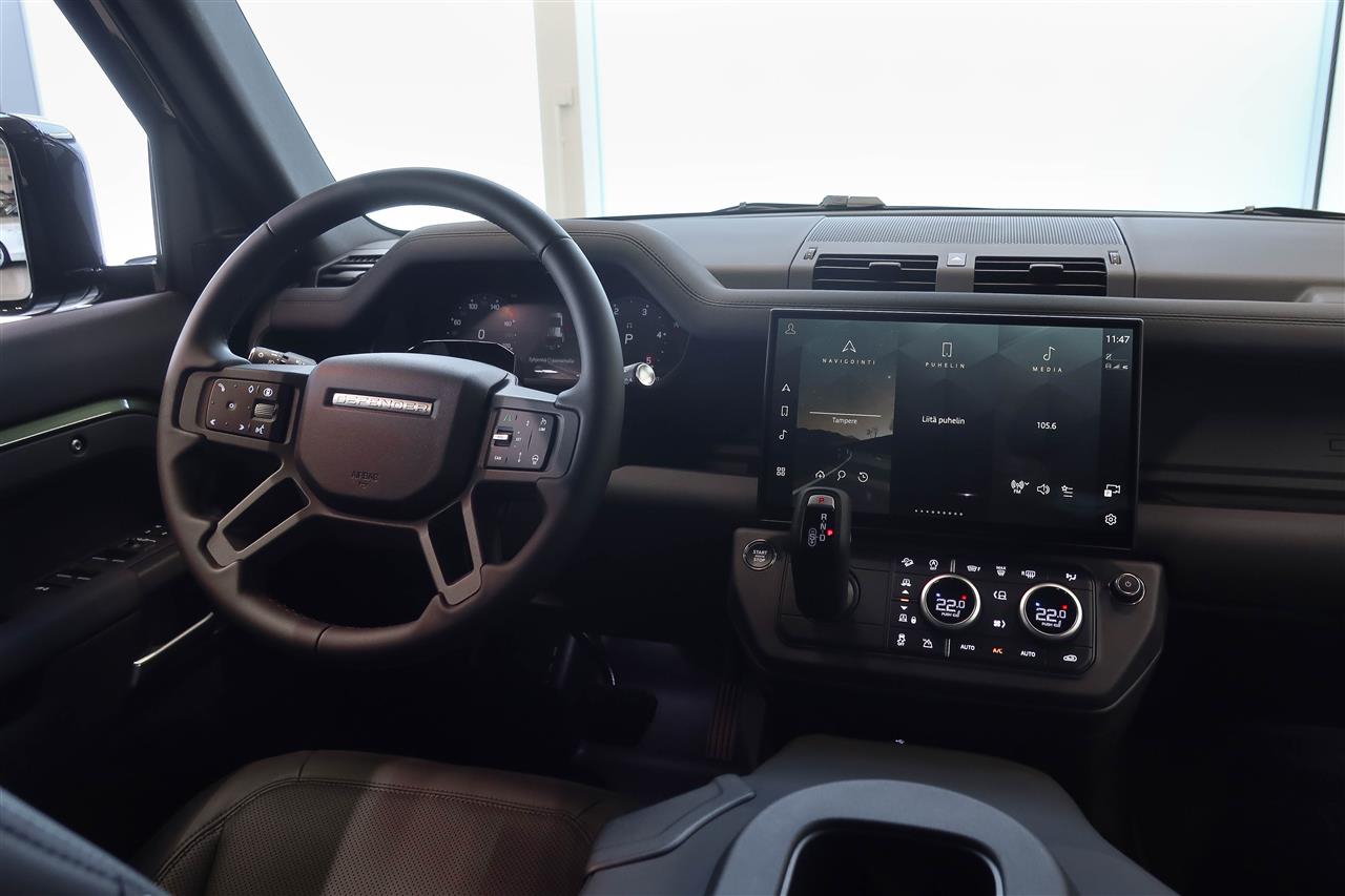 Land Rover Defender 2026