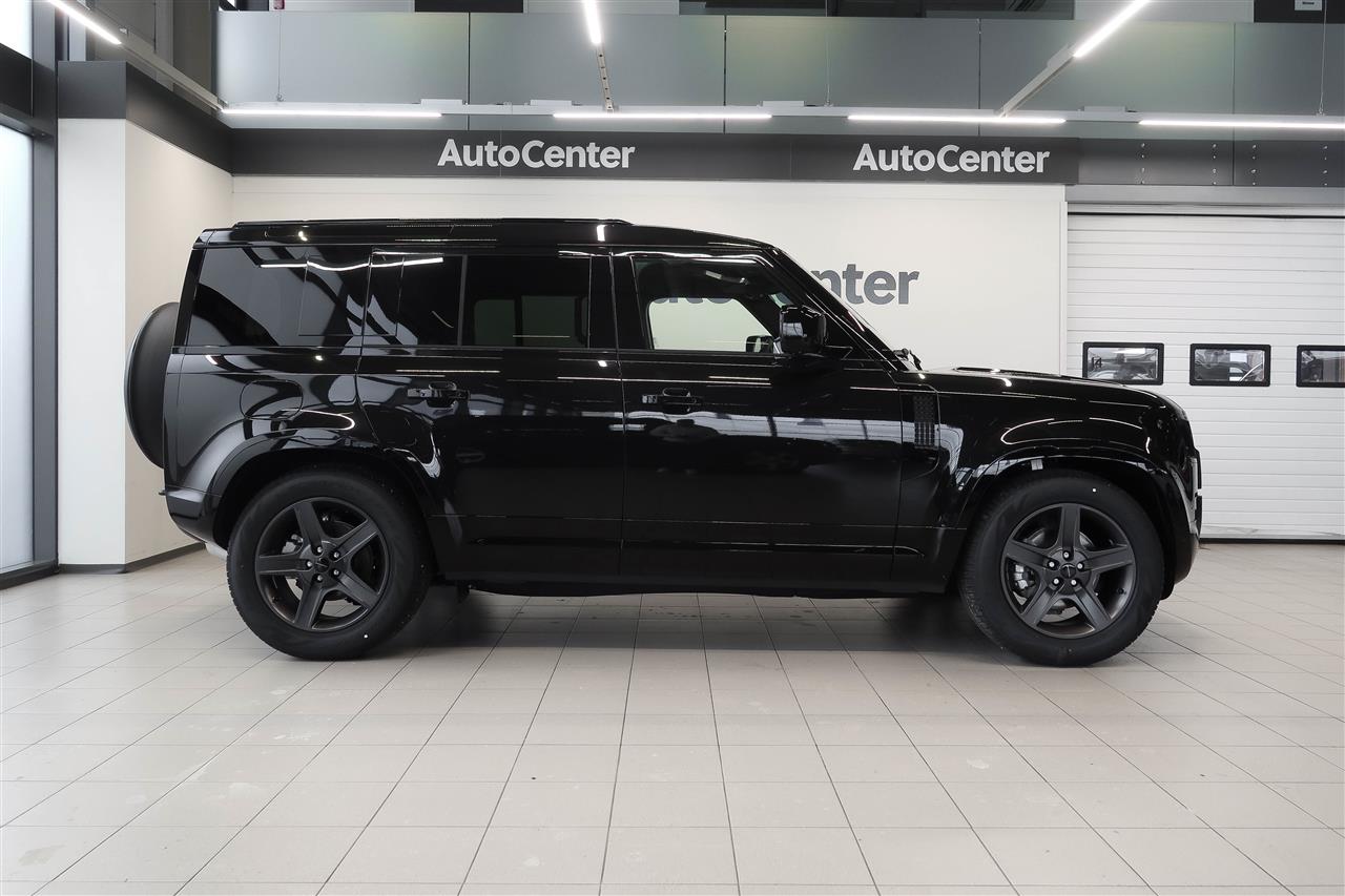 Land Rover Defender 2026