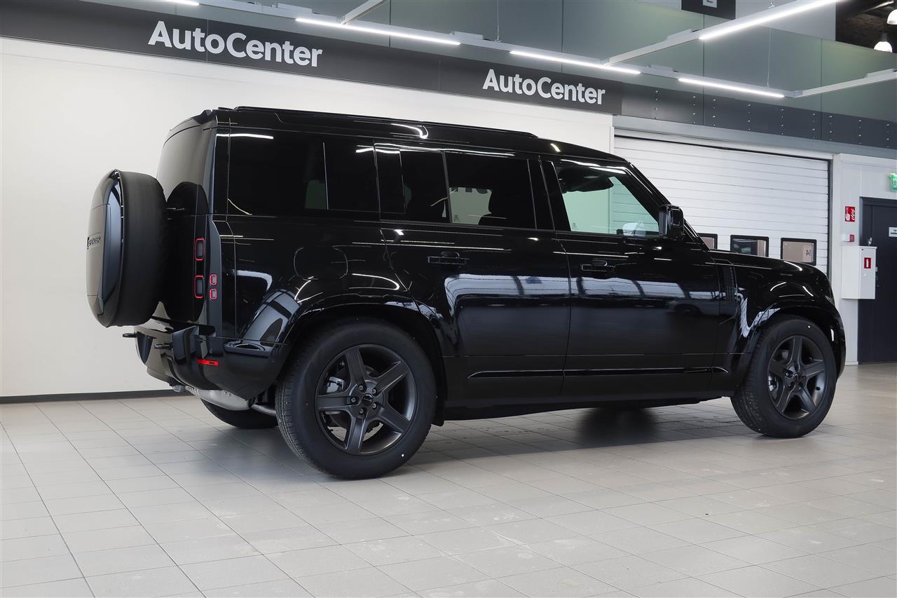 Land Rover Defender 2026